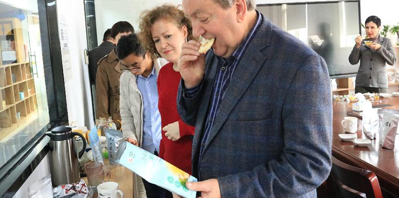  Russian clients visited the BOLAIKE production facility in Jiangsu, conducted an on-site inspection of the freeze-drying equipment, and reached a preliminary agreement on cooperation.